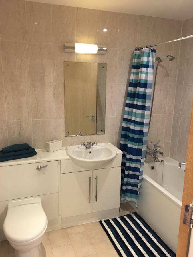 Stylish City Centre Apartment Κάρντιφ Εξωτερικό φωτογραφία